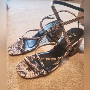 Size 7 heeled sandals